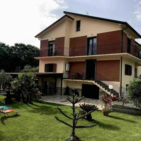 Apartment Rosa *